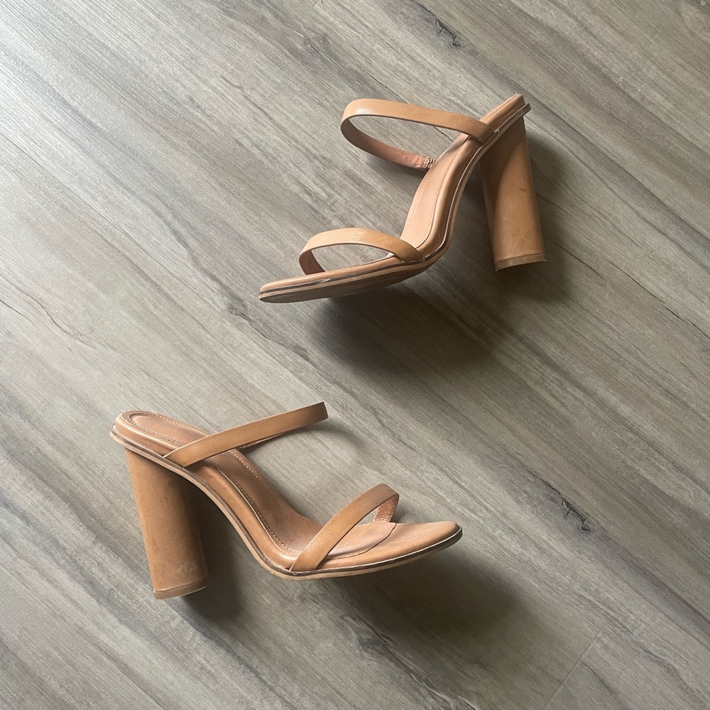 Alias Mae Amina Mule In Light Tan